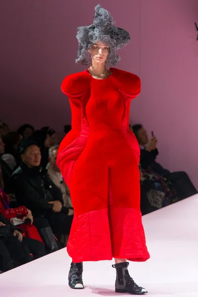 Look 11